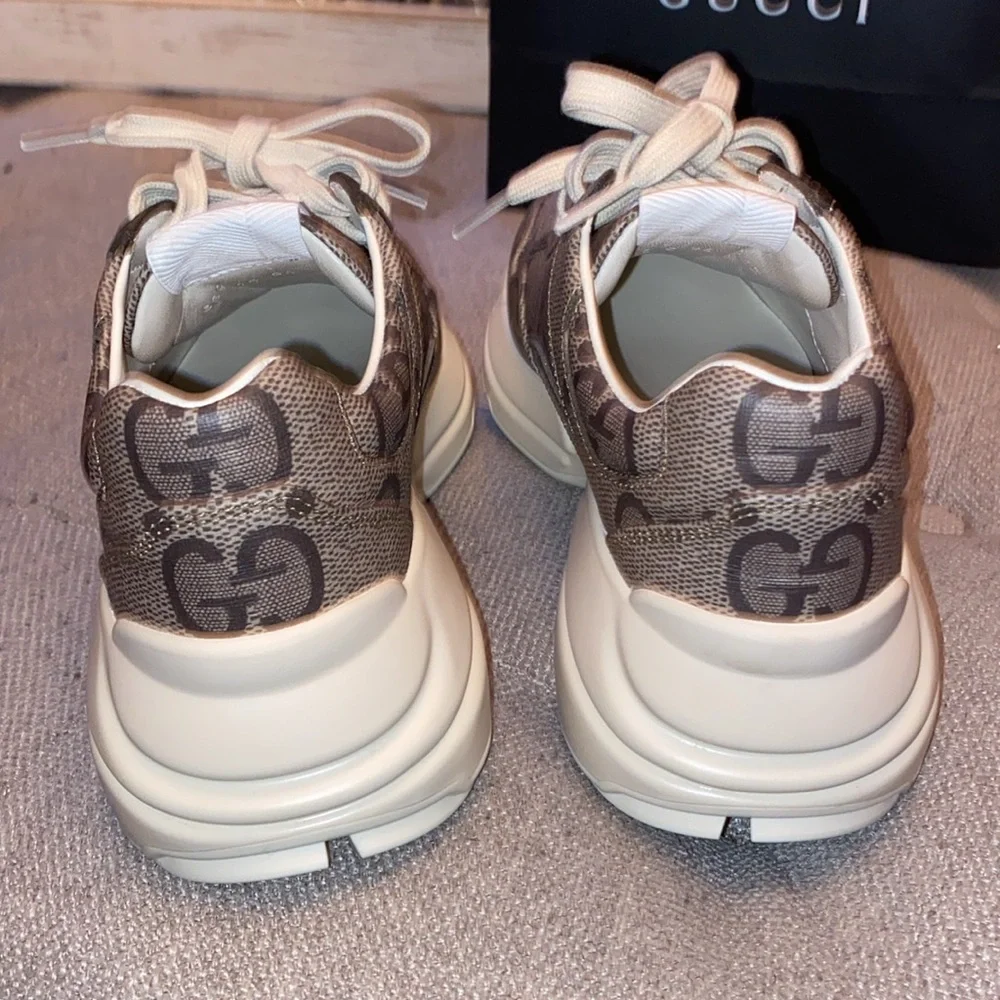 Gucci Macro Supreme Beige Ebony low top Sneakers - Picture 5 of 17